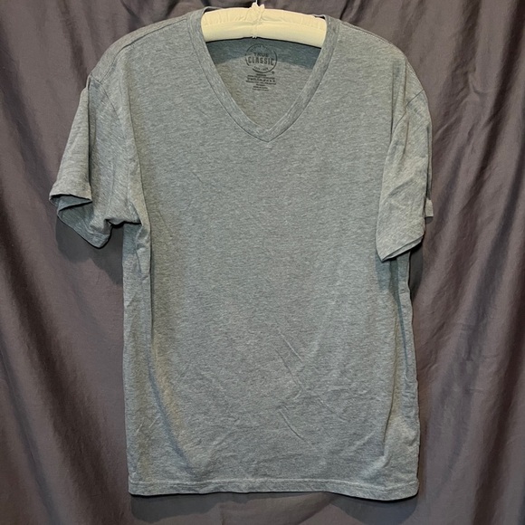 True Classic Men’s V-Neck T-shirt. Grey. Medium. - Picture 1 of 3